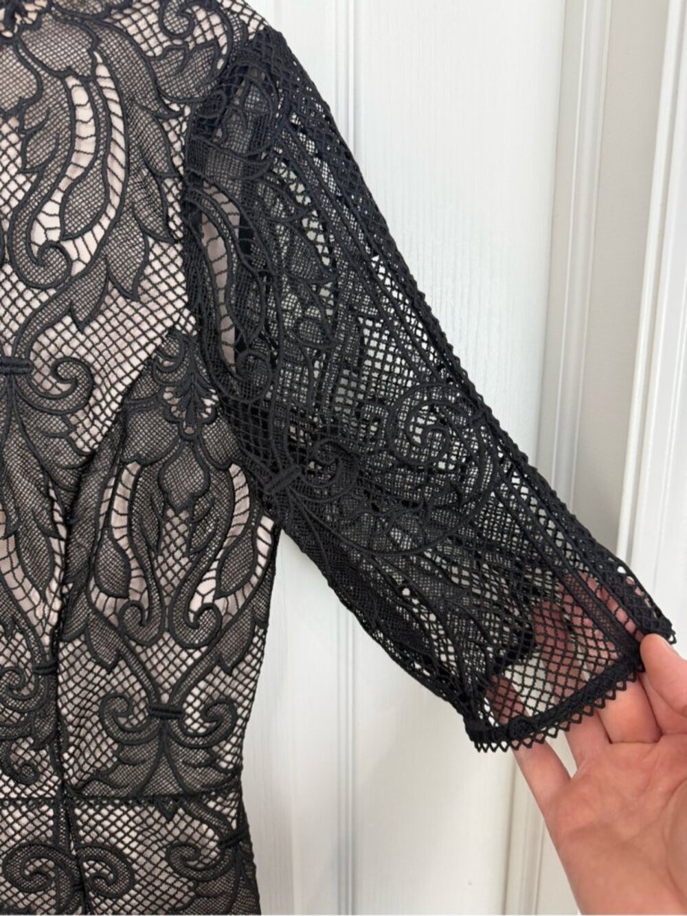 REISS Zola Lace Sheath Dress Size 8 Black Cream Neutral - Picture 8 of 13